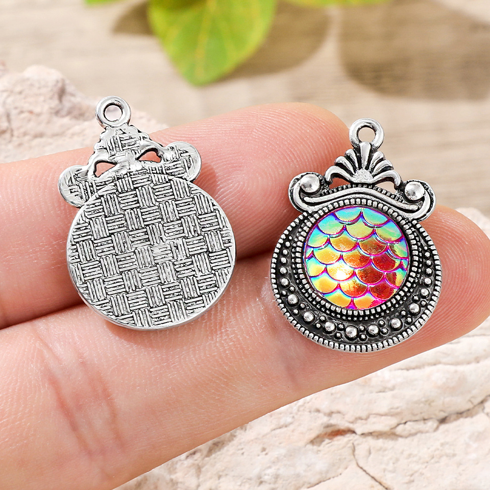Vintage Bohemia Fishscale Effe - огляд і ціна Vintage Fashion Jewelry Necklaces