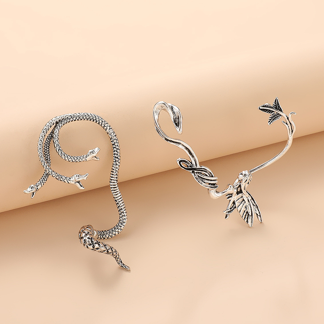 Gothic Three Headed Snake Earr - огляд і ціна Vintage Fashion Guild