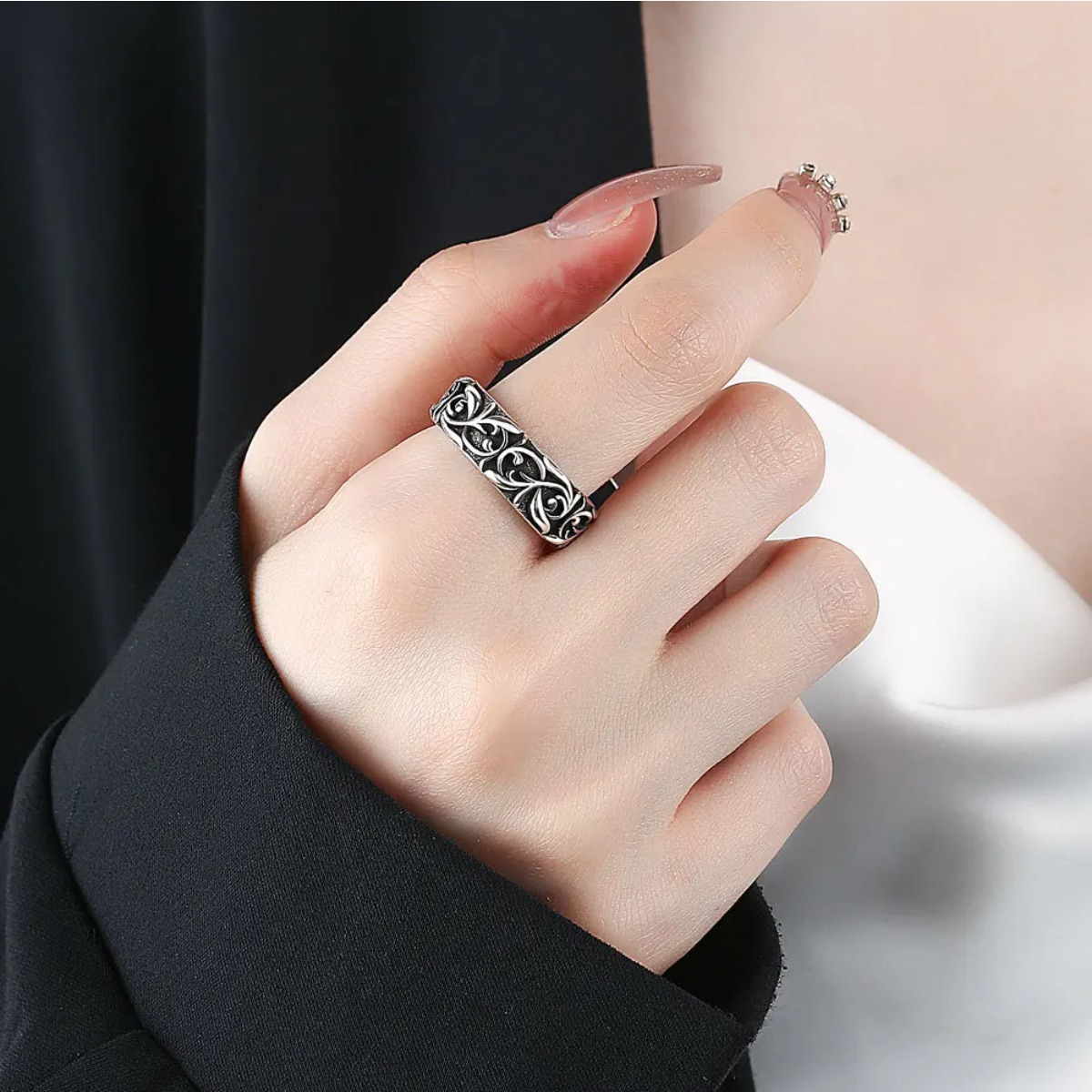 Unisex Eternal Vine Ring Silve - огляд і ціна Vintage Fashion Guild