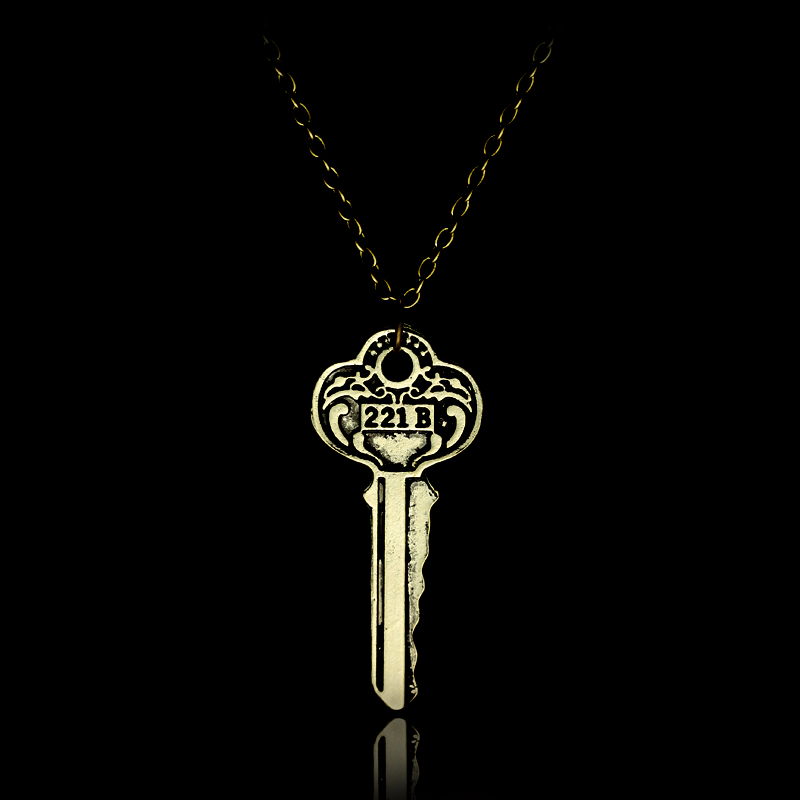 Sherlock 221b House Key Neckla - огляд і ціна Vintage Fashion Houses